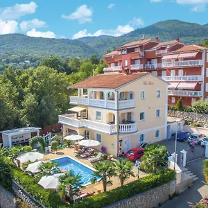 Chiara Opatija Apartment Ičići